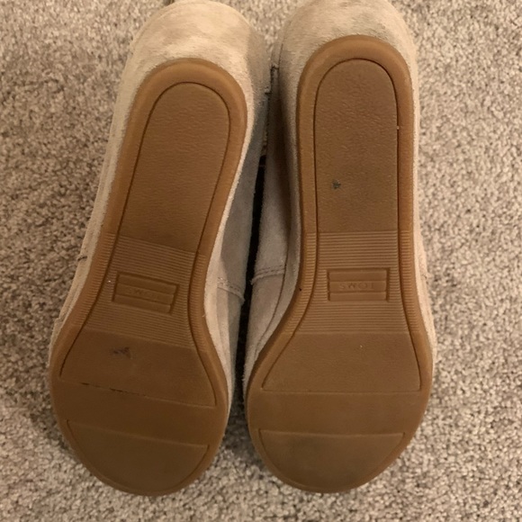 Wedge Booties by Toms! Like brand new! - Picture 5 of 6